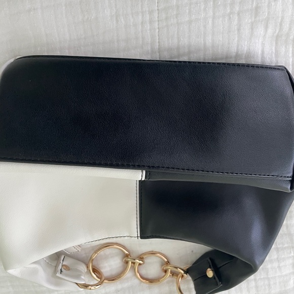 COPY - Urban Outfitters Christiane Soft Faux Leather Mini Shoulder Bag - Picture 5 of 7